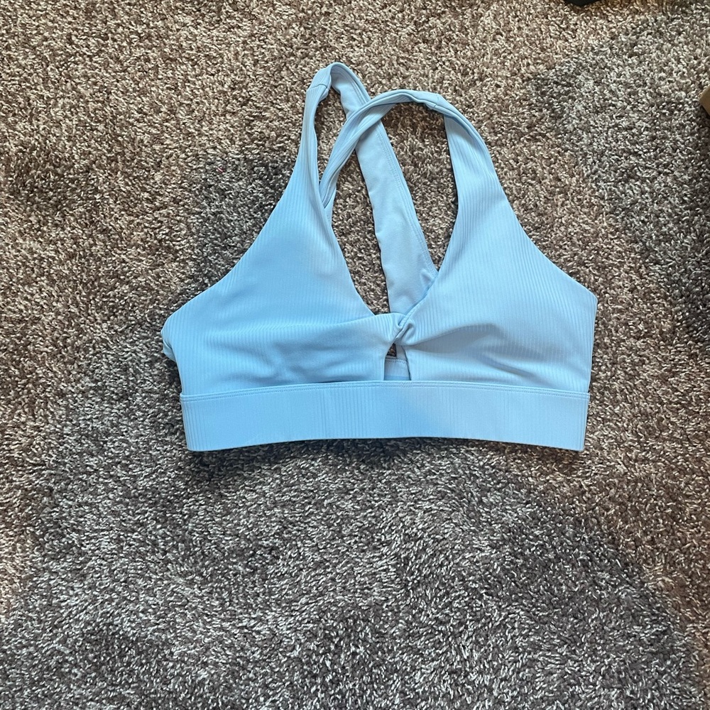 Fabletics Oasis Rib Twist sports bra